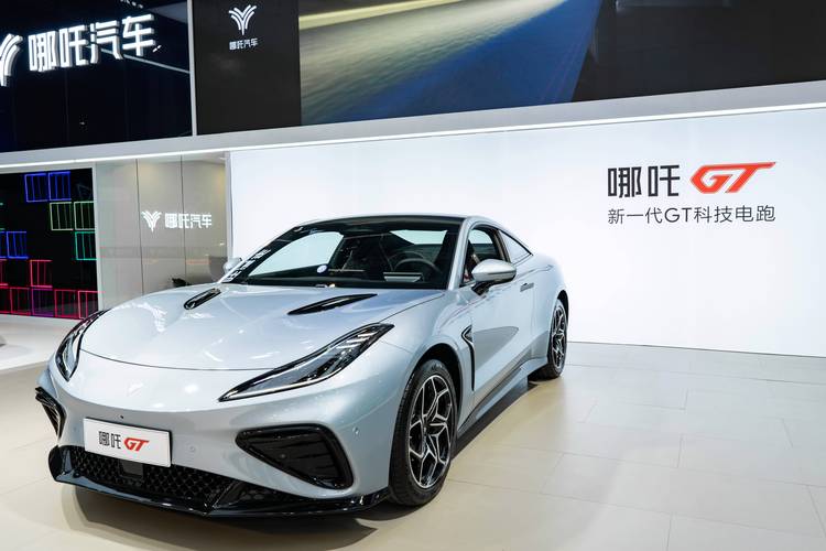 深圳盐田区银建兴企业管理咨询哪吒汽车在智能汽车领域的表现，领途汽车在新能源汽车市场中的影响力